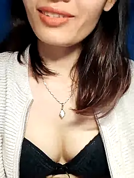 Snapshot of Hinna_x chatting on 11/08/25, 07:52 Hinna x online show from 11/08/25, 07:52