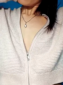 Snapshot of Hinna_x chatting on 11/21/25, 02:54 Hinna x online show from 11/21/25, 02:54