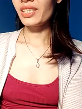 Snapshot of Hinna_x chatting on 11/22/25, 04:55 Hinna x online show from 11/22/25, 04:55