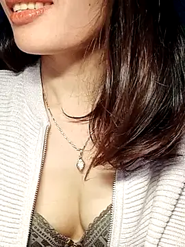 Snapshot of Hinna_x chatting on 12/04/25, 08:23 Hinna x online show from 12/04/25, 08:23