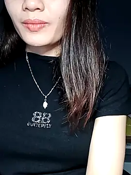 Snapshot of Hinna_x chatting on 12/05/25, 12:47 Hinna x online show from 12/05/25, 12:47