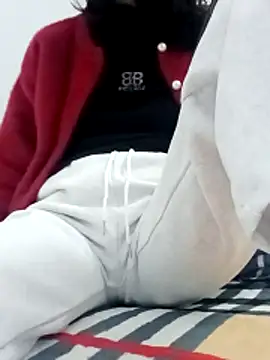 Hinna x online show from 02/14/26, 08:38