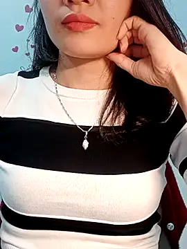 Hinna x online show from 03/12/26, 02:45