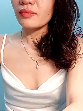 Hinna x online show from 04/13/26, 02:00