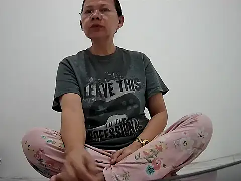 Hotzoey16 online show from 03/09/26, 10:03