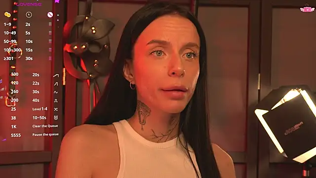 Snapshot of livia_starwars chatting on 10/15/25, 09:48 livia starwars online show from 10/15/25, 09:48