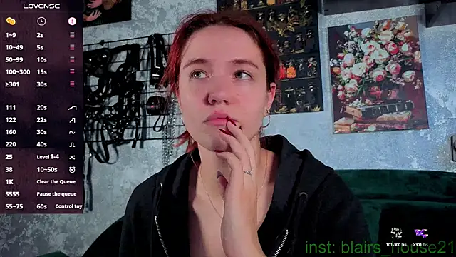 Snapshot of the_high_priestess chatting on 09/27/25, 05:23 the high priestess online show from 09/27/25, 05:23