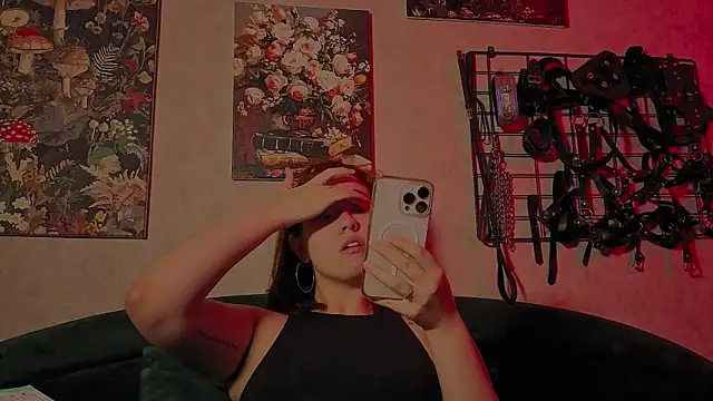 the high priestess online show from 03/24/26, 02:49