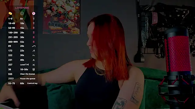 Snapshot of the_high_priestess chatting on 06/22/26, 02:57 the high priestess online show from 06/22/26, 02:57