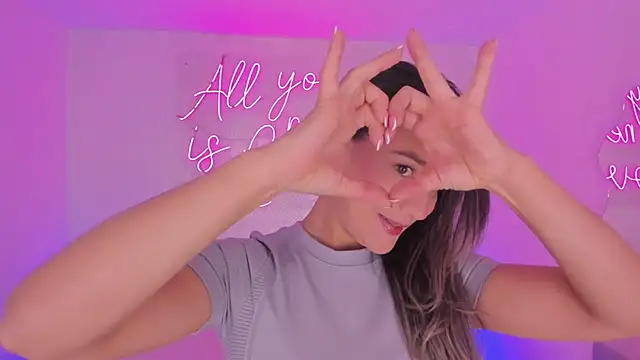 aleksandramiller  online show from 04/21/26, 12:55