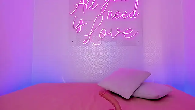 aleksandramiller  online show from 04/23/26, 08:55