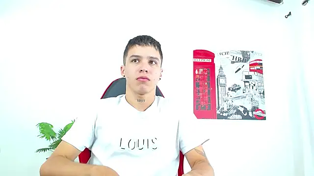 Cumandres18 online show from 09/25/25, 02:10