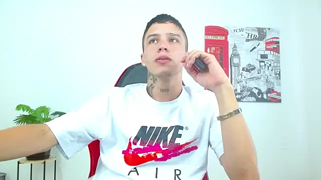 Cumandres18 online show from 01/05/26, 06:22