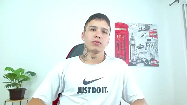 Cumandres18 online show from 01/06/26, 02:54