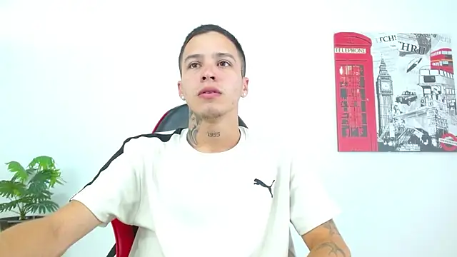 Cumandres18 online show from 04/24/26, 02:52