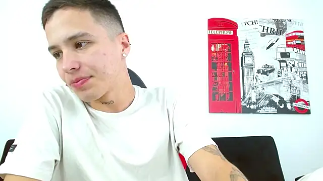 Cumandres18 online show from 07/18/26, 02:21