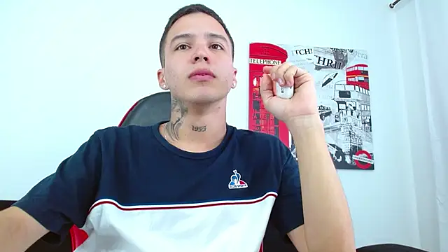 Cumandres18 online show from 07/21/26, 03:25
