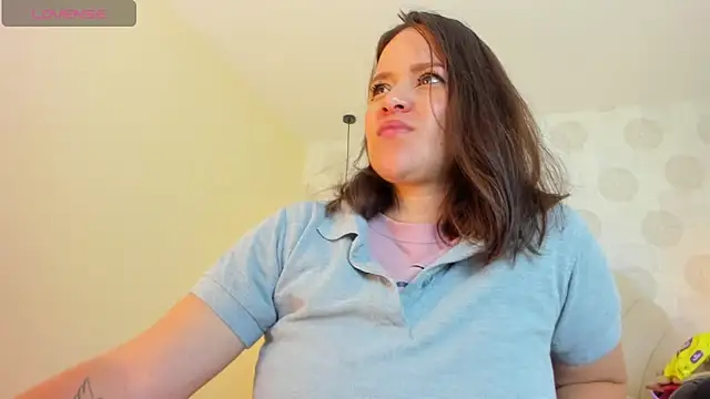 GIANAMILLER6 online show from 11/28/25, 12:19