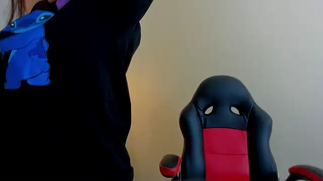 GIANAMILLER6 online show from 02/18/26, 12:23