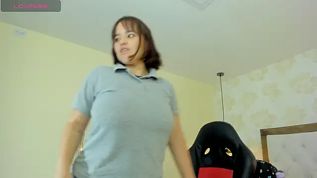 GIANAMILLER6 online show from 04/22/26, 12:07