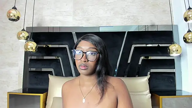 Snapshot of YallianaBrooks chatting on 03/02/26, 12:01 YallianaBrooks online show from 03/02/26, 12:01