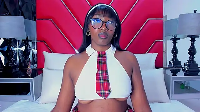 YallianaBrooks online show from 04/23/26, 12:29