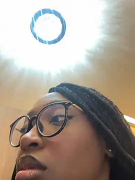YallianaBrooks online show from 07/23/26, 03:43