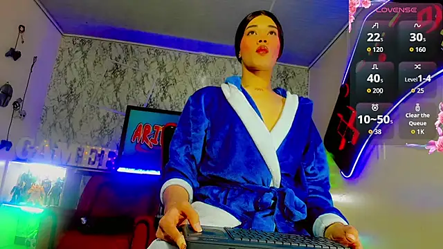 Madison Mujica online show from 11/06/25, 11:11