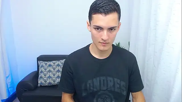 Matiius18 online show from 12/18/25, 02:12