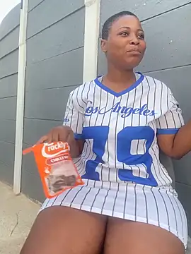 Snapshot of BQueen223 chatting on 02/28/26, 01:56 BQueen223 online show from 02/28/26, 01:56