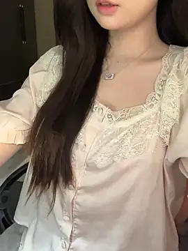 Snapshot of Nana_kute20 chatting on 06/19/26, 05:28 Nana kute20 online show from 06/19/26, 05:28