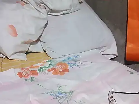 Snapshot of Mayumie05 chatting on 12/19/25, 09:05 Mayumie05 online show from 12/19/25, 09:05