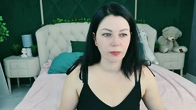 Nina Stane online show from 09/23/25, 05:21