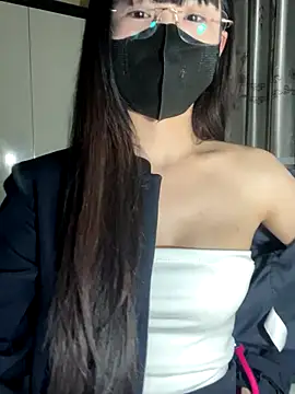 Dior baby online show from 12/22/25, 04:04