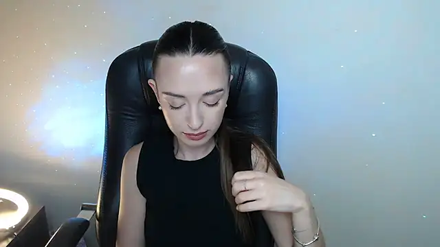 BonnieX  online show from 04/25/26, 08:06