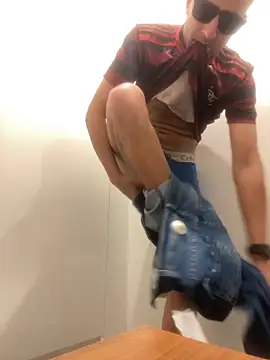 Junior17cm 1993 online show from 11/01/25, 07:38