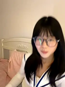 Ella-A9 online show from 11/17/25, 03:07