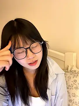 Ella-A9 online show from 11/21/25, 07:18