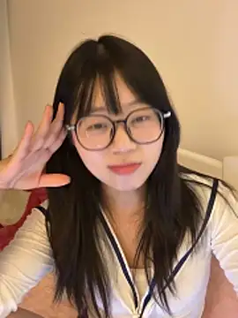 Ella-A9 online show from 11/30/25, 03:27