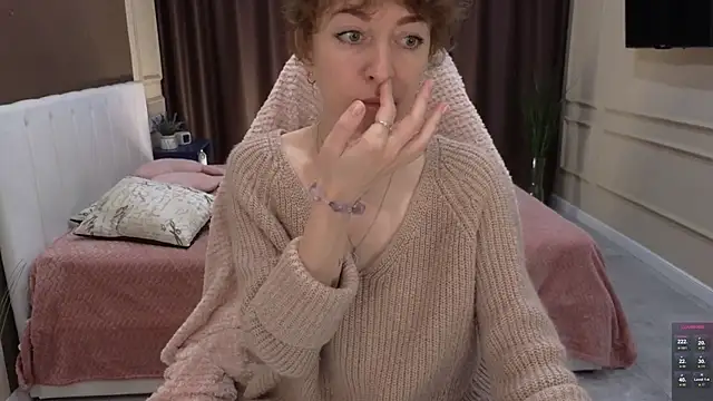 daniellia  online show from 10/04/25, 08:23