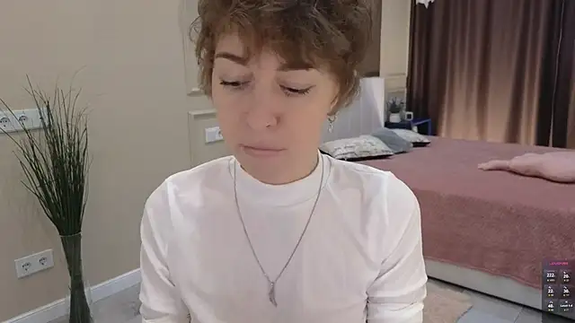 daniellia  online show from 10/12/25, 09:08