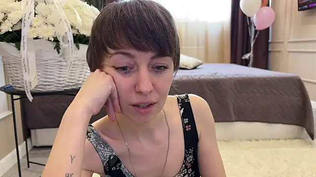 daniellia  online show from 03/13/26, 10:22