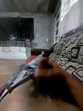 Snapshot of jann1900 chatting on 11/28/25, 01:25 jann1900 online show from 11/28/25, 01:25