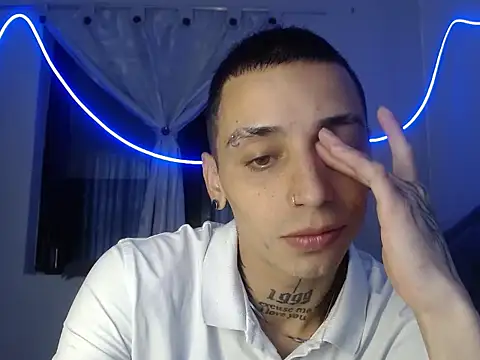 Snapshot of xalejo_max chatting on 09/22/25, 03:14 xalejo max online show from 09/22/25, 03:14