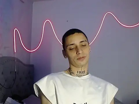 Snapshot of xalejo_max chatting on 09/27/25, 09:20 xalejo max online show from 09/27/25, 09:20