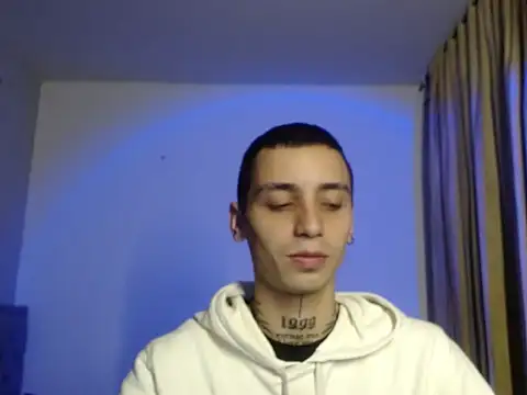 Snapshot of xalejo_max chatting on 10/04/25, 11:03 xalejo max online show from 10/04/25, 11:03