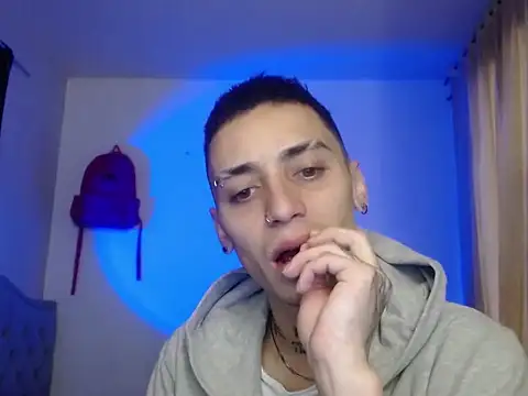 Snapshot of xalejo_max chatting on 10/11/25, 06:39 xalejo max online show from 10/11/25, 06:39