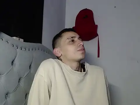 Snapshot of xalejo_max chatting on 10/13/25, 08:20 xalejo max online show from 10/13/25, 08:20