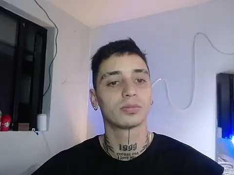 Snapshot of xalejo_max chatting on 11/17/25, 07:52 xalejo max online show from 11/17/25, 07:52