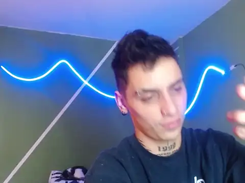 Snapshot of xalejo_max chatting on 12/14/25, 08:13 xalejo max online show from 12/14/25, 08:13